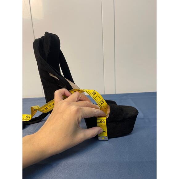 Nasty Gal Lace Up Open Toe Velvet Platform Pumps Color Black Size 8 Pre-Owned - Picture 9 of 16